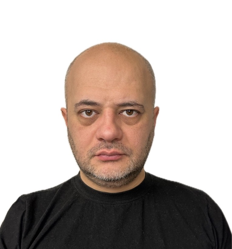ფარხად აბასოვი